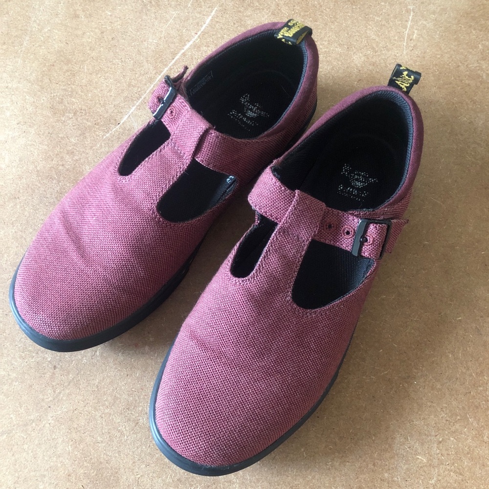 Dr. Martens Winona Maroon